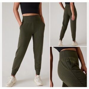 Athleta Coaster Luxe High Rise Joggers, Aspen Olive Heather, S/Tall, EUC